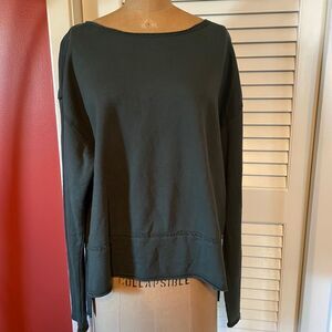 NATURAL BY KNOWN SUPPLY | dark green high low organic cotton sweatshirt M both